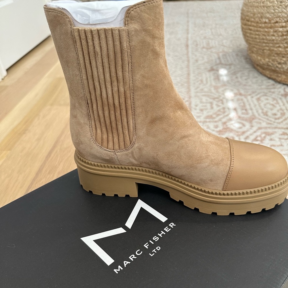 NWT Marc Fischer Boots HADRIA size 9M